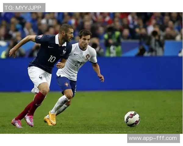 深入解析CDM足球位置的战术角色与场上影响力