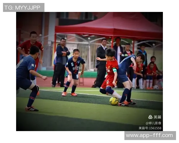 西安市足球队奋勇拼搏再创佳绩助力城市体育发展与文化交流 西安市足球队奋勇拼搏再创佳绩助力城市体育发展与文化交流