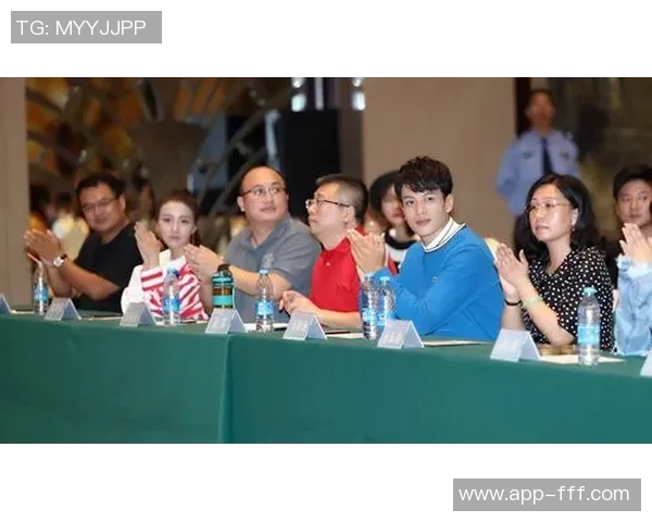 足球宝贝千钰乐文的魅力与坚持展现青春活力与梦想追逐的故事